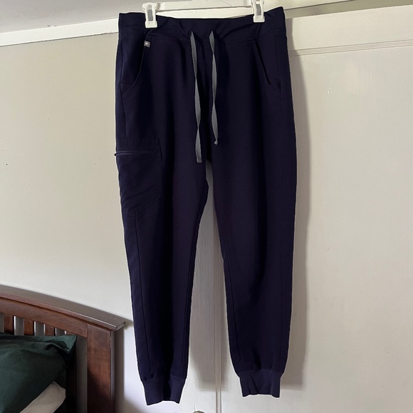 Figs Jogger Scrub Pants - Picture 1 of 3
